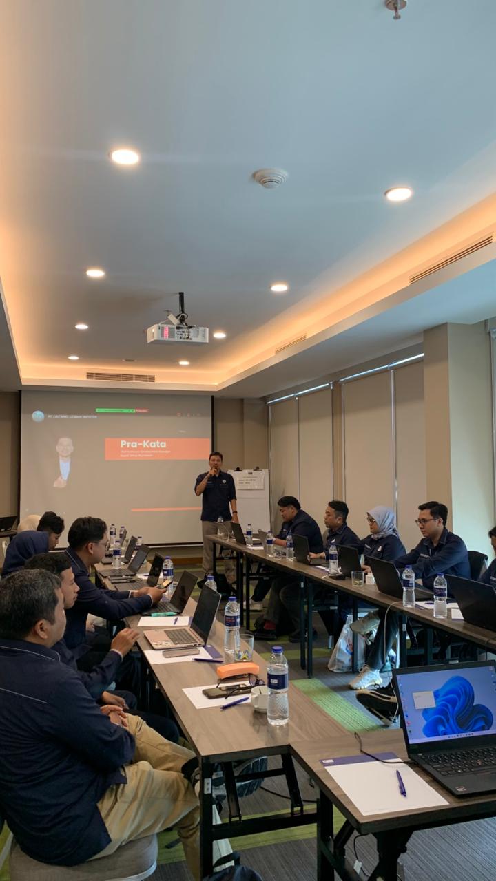 Lintang Utama Infotek team